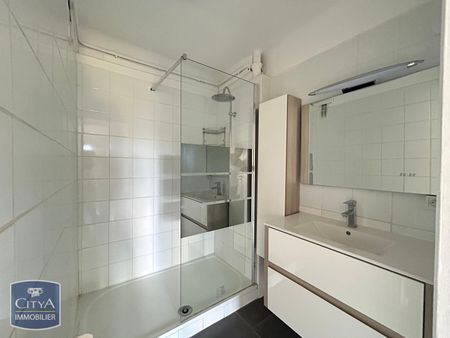 Location Appartement 3 pièces 55m² MARSEILLE 13ème - Photo 3