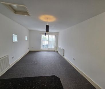 2 bedroom maisonette to rent - Photo 6