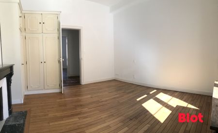 Location Appartement 4 pièces 92m² RENNES 35000 - Photo 2