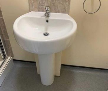 Studio to rent - Photo 6