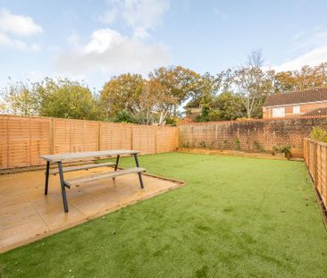 1 bedroom in a house share to rent - Photo 2