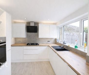 3 bedroom terraced house to rent - Photo 6