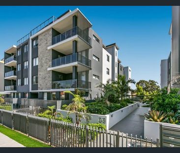 3 BEDROOM UNIT IN THE HEART OF WENTWORTHVILLE !! - Photo 4
