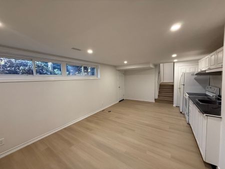 For Lease - 5 Silverview Drive Unit# Lower, Toronto, Ontario - Photo 3