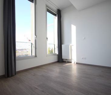 T4 de 83.97 m² boulevard de Belfort – Porte de Valenciennes réf 513... - Photo 3