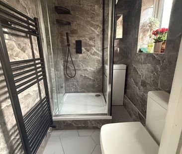 Room in a Shared House, Southampton Way, SE5 - Photo 5