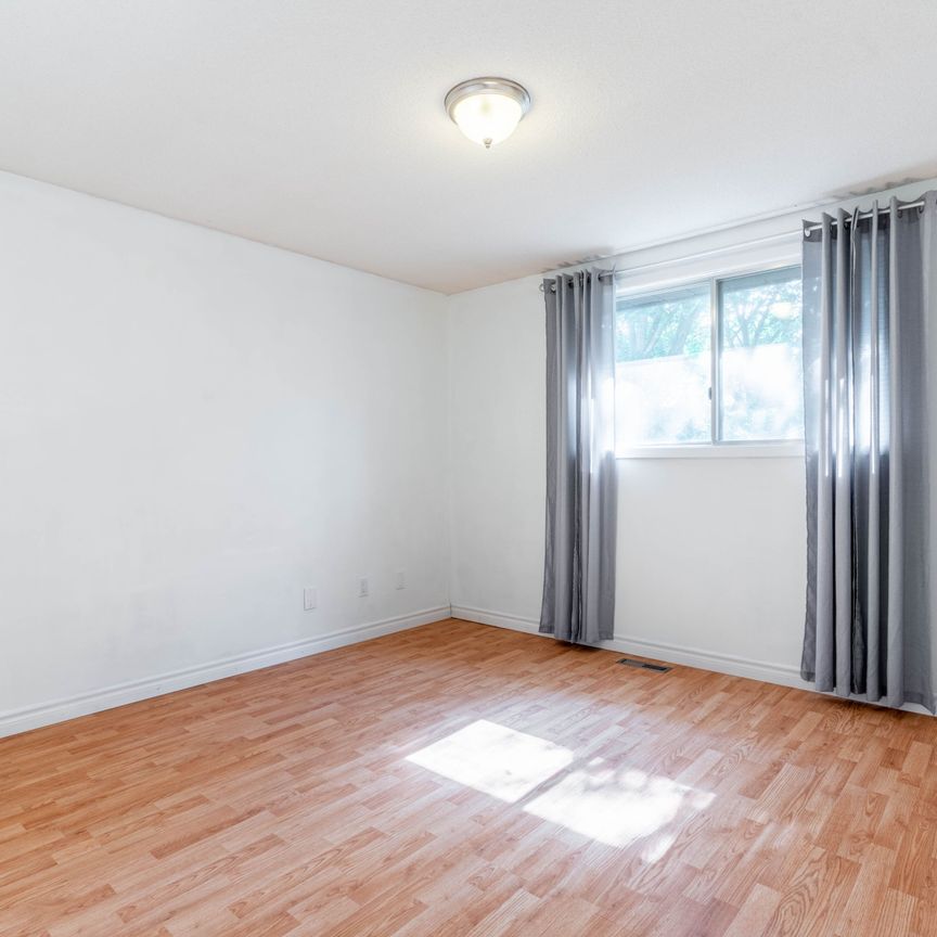 For Lease - 232 Cedarwoods Crescent, Kitchener, Ontario - Photo 1