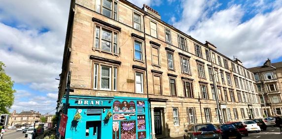 4 bedroom flat to rent - Photo 2