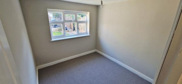 4 bedroom terraced house to rent - Photo 1