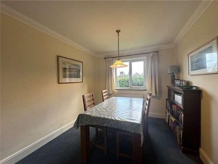 Greenhill Road, Farnham, Surrey, GU9 - Photo 3