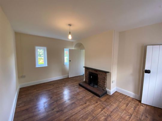 Brassey Contract Road, Edge, Malpas - Photo 1