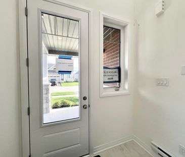 For Lease - 542 Hudson Crescent, Midland, Ontario - Photo 2