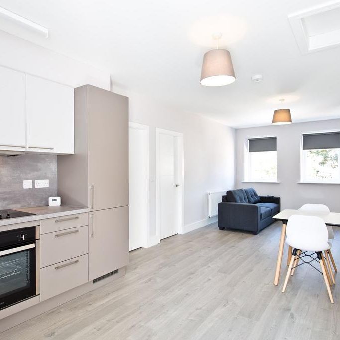 2 bedroom flat to rent - Photo 1