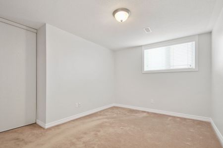 For Lease - 393 Chapman Mills Drive, Barrhaven, Ontario - Photo 4