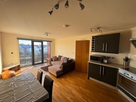 2 bedroom flat to rent - Photo 2