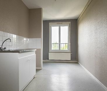 Appartement – Type 4 – 77m² – 337.92 € – AIGURANDE - Photo 3