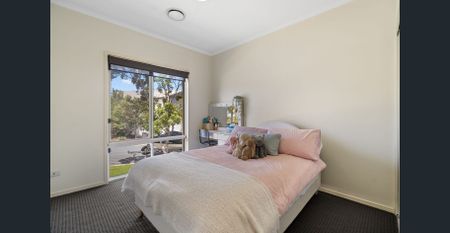 Ideal Family Home - Photo 3