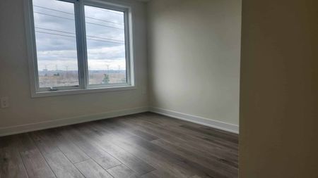 Two bedroom townhouse for rent Pickering - Photo 3