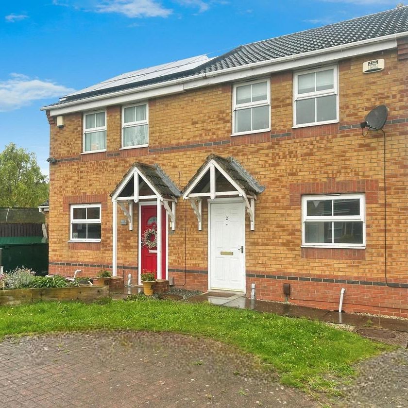 3 bedroom semi-detached house to rent - Photo 2