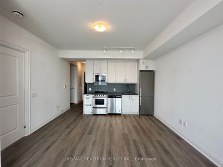 For Lease - 20 Gatineau Drive Unit# 705E, Vaughan, Ontario - Photo 3