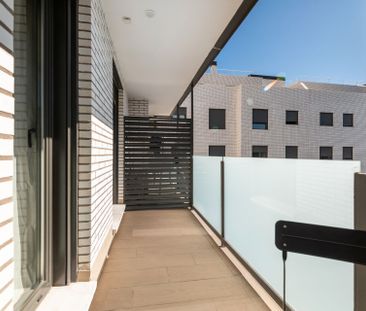 Apartamento de alquiler en Calle de las Viñas del Rio, 12, Butarque - Photo 3