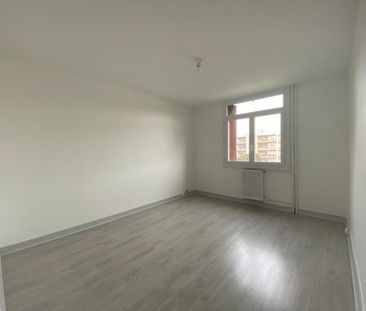 Location Appartement 4 pièces 89m² VALENCE 26000 - Photo 3