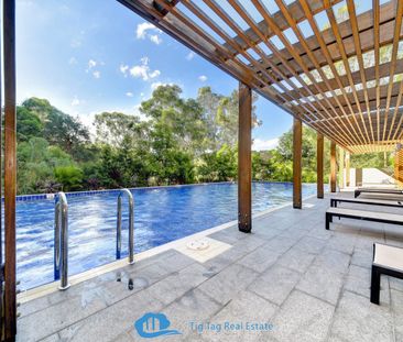 Modern 2 Bedroom 1 Bathroom Apartment for Lease - Photo 6