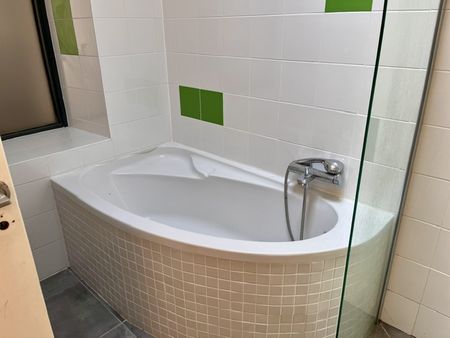 Location Appartement 3 pièces 61m² ANGOULEME 16000 - Photo 5
