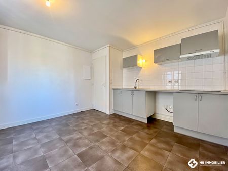 Location Appartement 3 pièces 55m² ROANNE 42300 - Photo 5