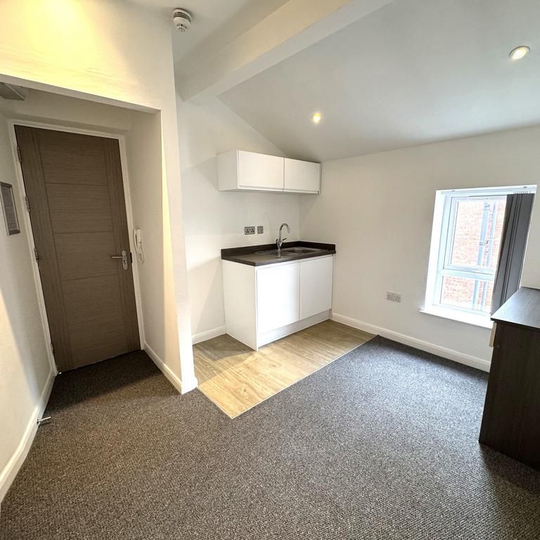 1 bedroom house of multiple occupation to rent - Photo 1