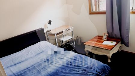 Private room with AC - Photo 3