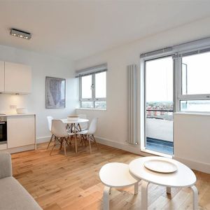 Holdernesse Road, SW17 7RQ, London - Photo 2