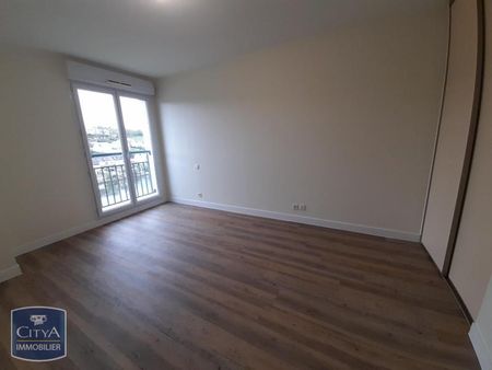 Location Appartement 3 pièces 65m² LAVAL 53000 - Photo 4