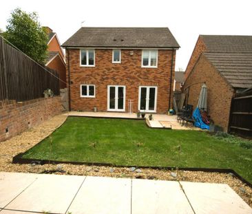 4 bedroom detached house to rent - Photo 1