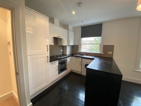 1 Bed Flat, Narford Road, E5 - Photo 4