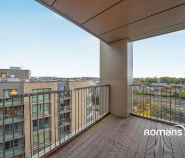 2 bedroom flat to rent - Photo 2