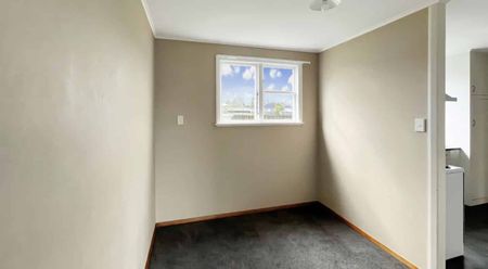 BULLS - THREE BEDROOMS - Photo 2