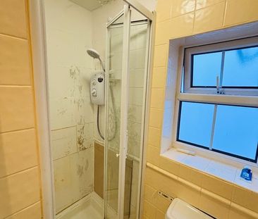 Room in a Shared House, Natal Road, SW16 - Photo 2