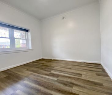 Perfectly Located! - Photo 4