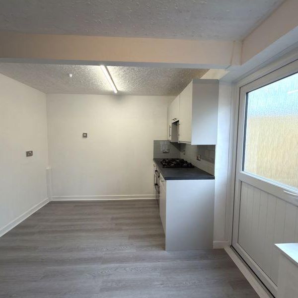 2 bedroom house to rent - Photo 1