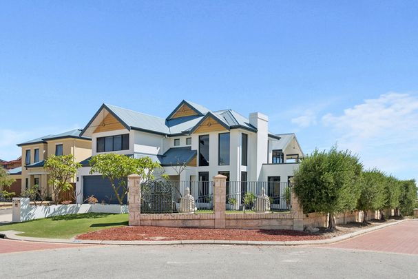 34 Dartmouth Circle, Quinns Rocks WA 6030 - Photo 1