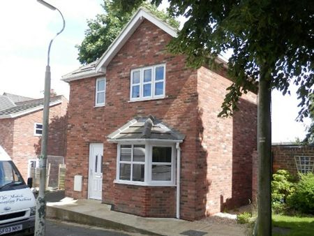 Detached house to rent on - Photo 3
