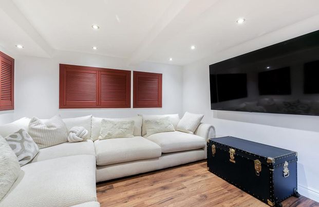 4 bedroom house to rent - Photo 1