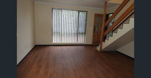 Tidy 3 bedroom Townhouse - Photo 1