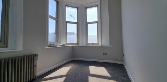 3 bedroom flat share to rent - Photo 2