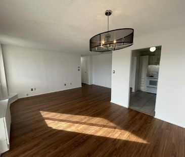 2 CH - 1 SDB - Côte Saint-Luc - $1,695 /mo - Photo 3