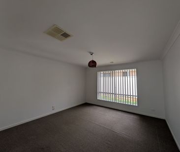 16 Murray Way - Photo 3