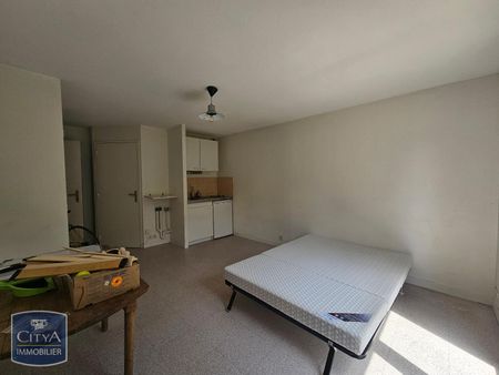 Location Appartement 1 pièce 20m² POITIERS 86000 - Photo 2