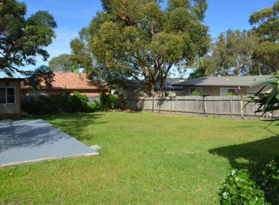 Killarney Vale - Photo 1