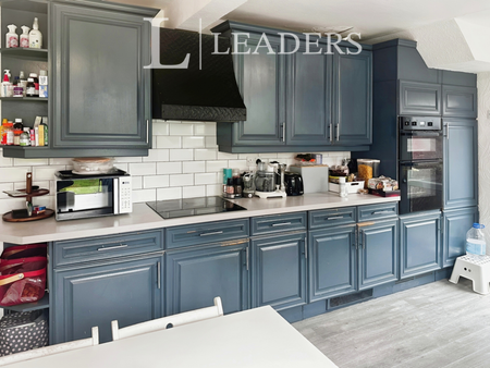 3 bedroom detached house to rent - Photo 5
